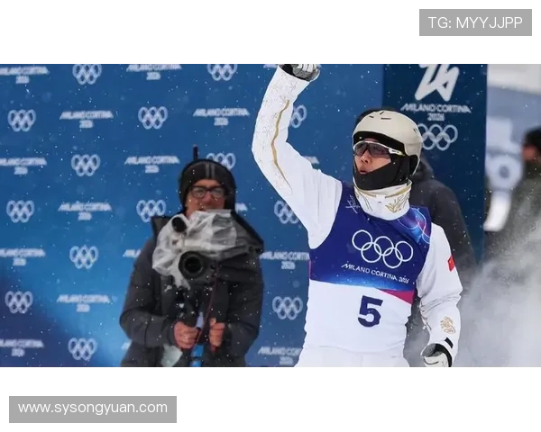 王心迪夺冠对手抱头跪地仰天庆祝